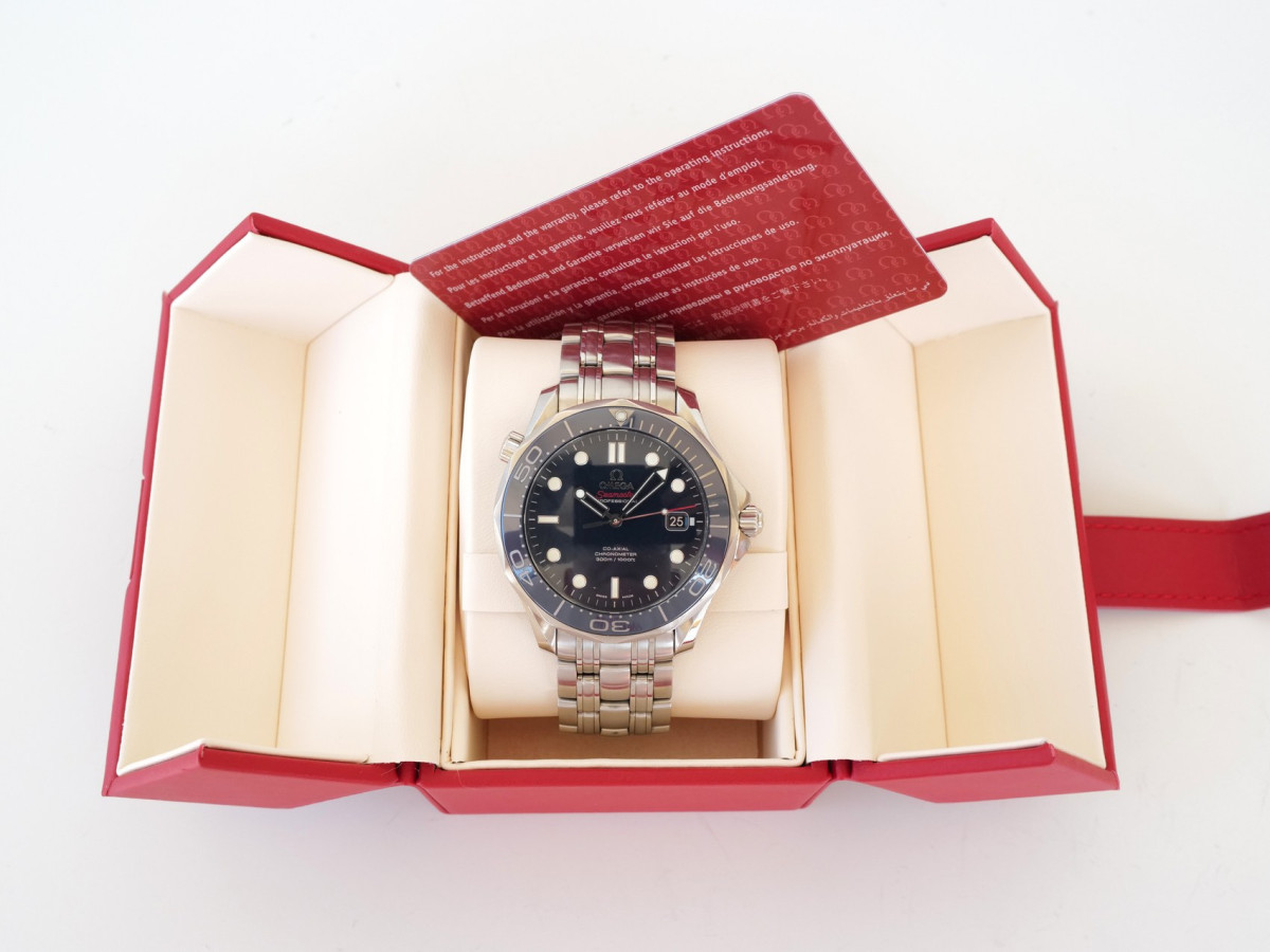 Swiss watch Omega Seamaster Diver 300M Blue 41