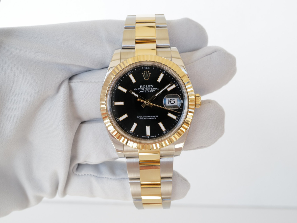 Швейцарський годинник Rolex Datejust 41 Oyster Steel 18K Yellow Gold Black Dial