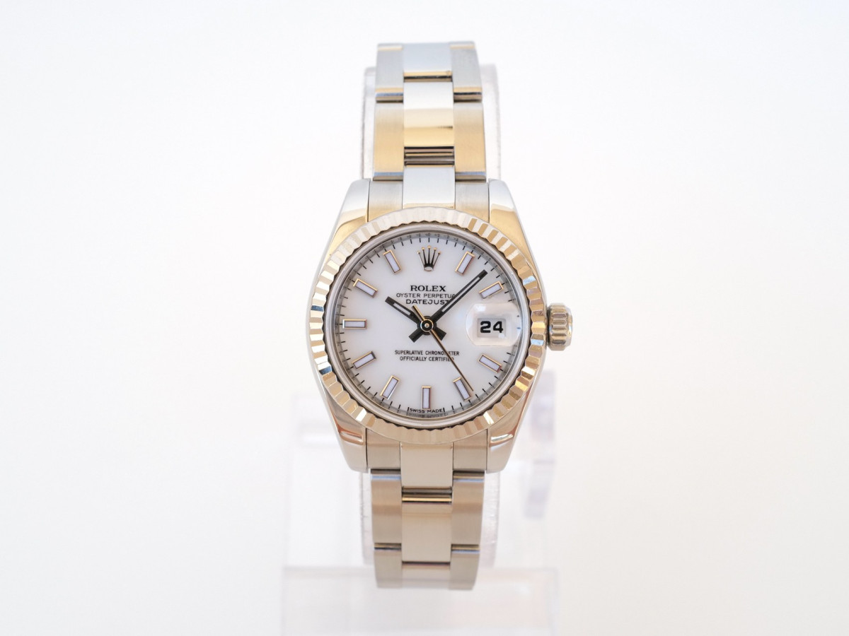 Швейцарський годинник Rolex Lady-Datejust 26 White Dial