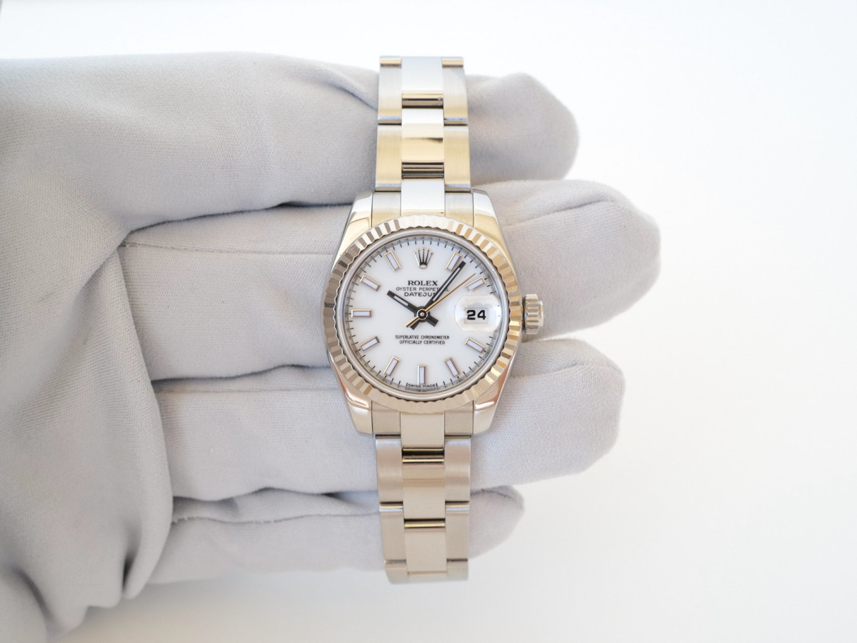 Швейцарський годинник Rolex Lady-Datejust 26 White Dial