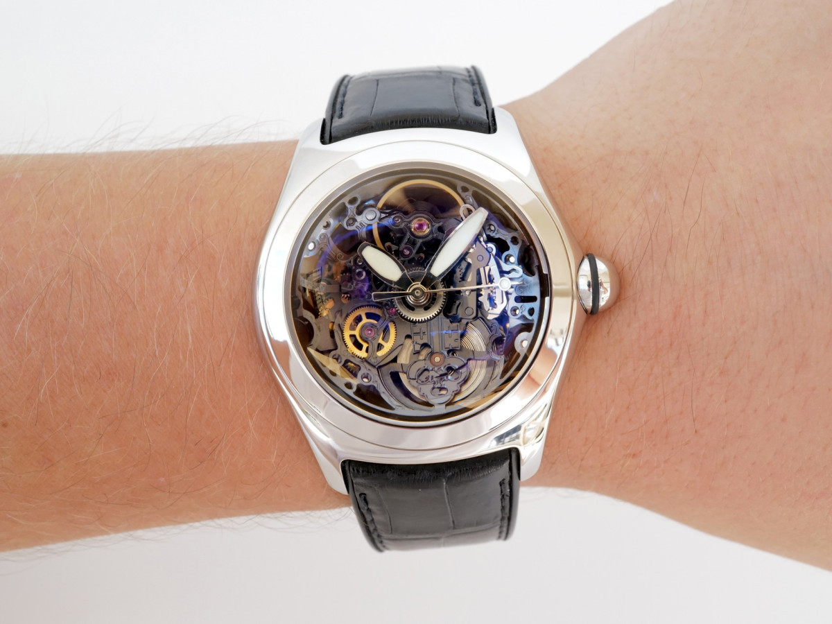 Швейцарський годинник Corum Bubble Black Skeleton 45