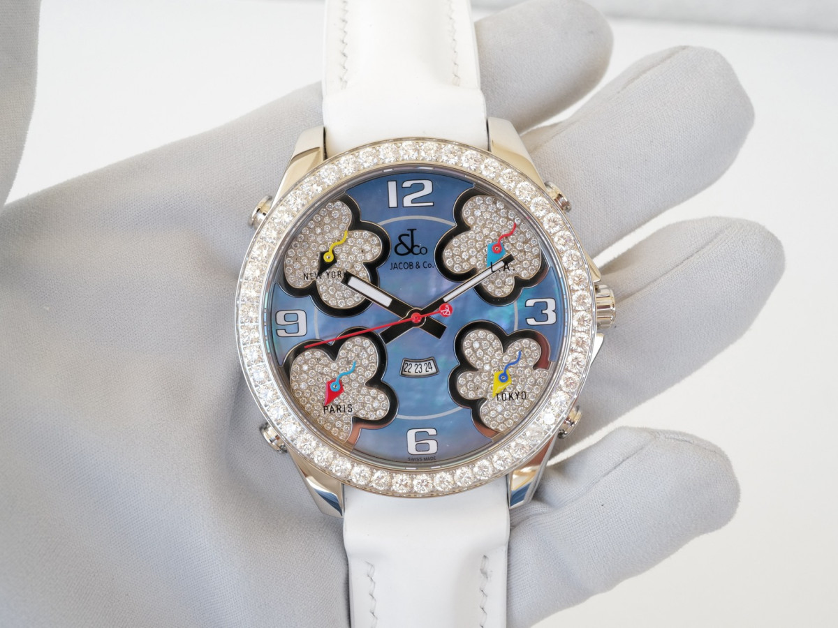Швейцарские часы Jacob & Co. Five Time Zone Blue MOP Dial 5ct Diamond Bezel 47