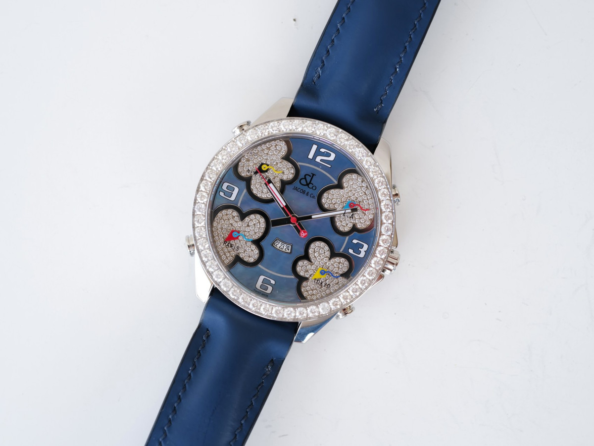 Швейцарские часы Jacob & Co. Five Time Zone Blue MOP Dial 5ct Diamond Bezel 47