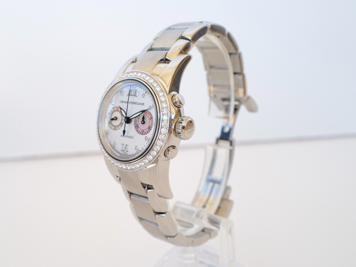 Швейцарський годинник Girard Perregaux Lady Chronograph MOP Diamond Dial Bezel 32