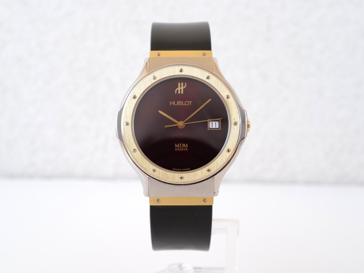 Швейцарские часы Hublot Classic MDM Geneve Quartz Steel 18K Yellow Gold 36