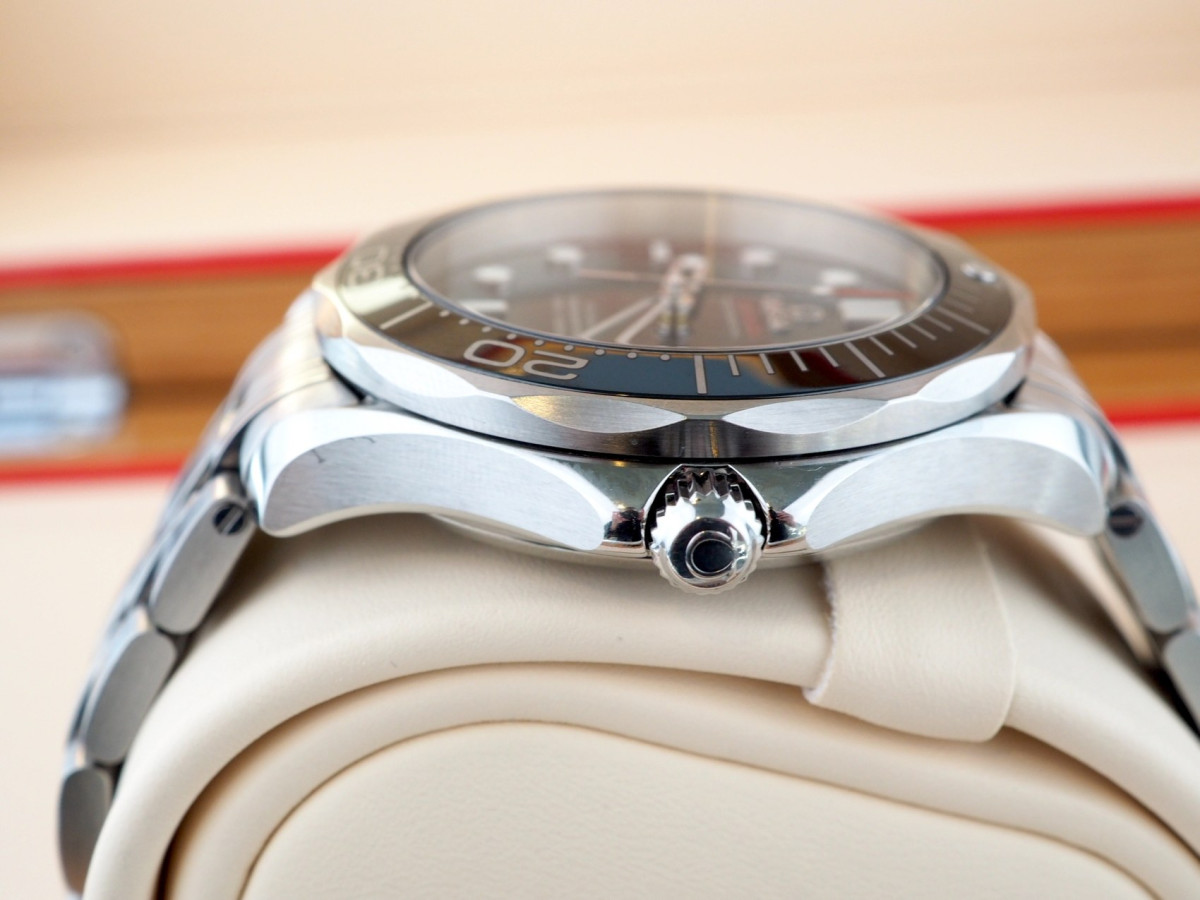 Swiss watch Omega Seamaster Diver 300M Black 41