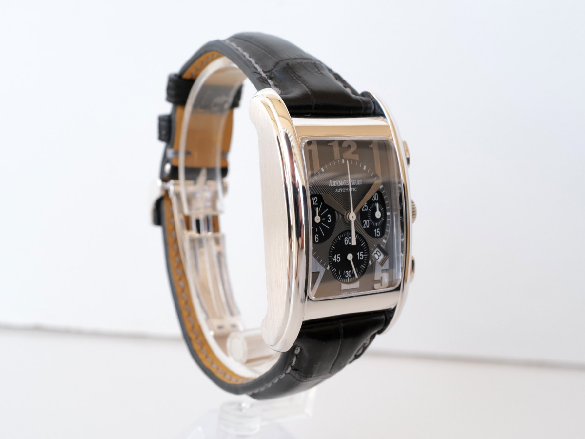 Швейцарские часы Audemars Piguet Edward Piguet Chronograph 18K White Gold