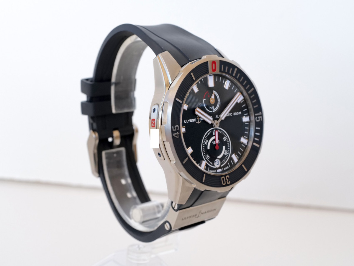 Швейцарський годинник Ulysse Nardin Diver Chronometer 44