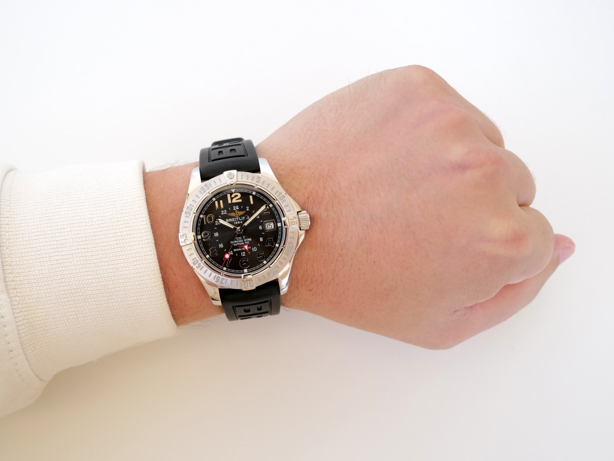 Швейцарський годинник Breitling Colt GMT Black Dial 41