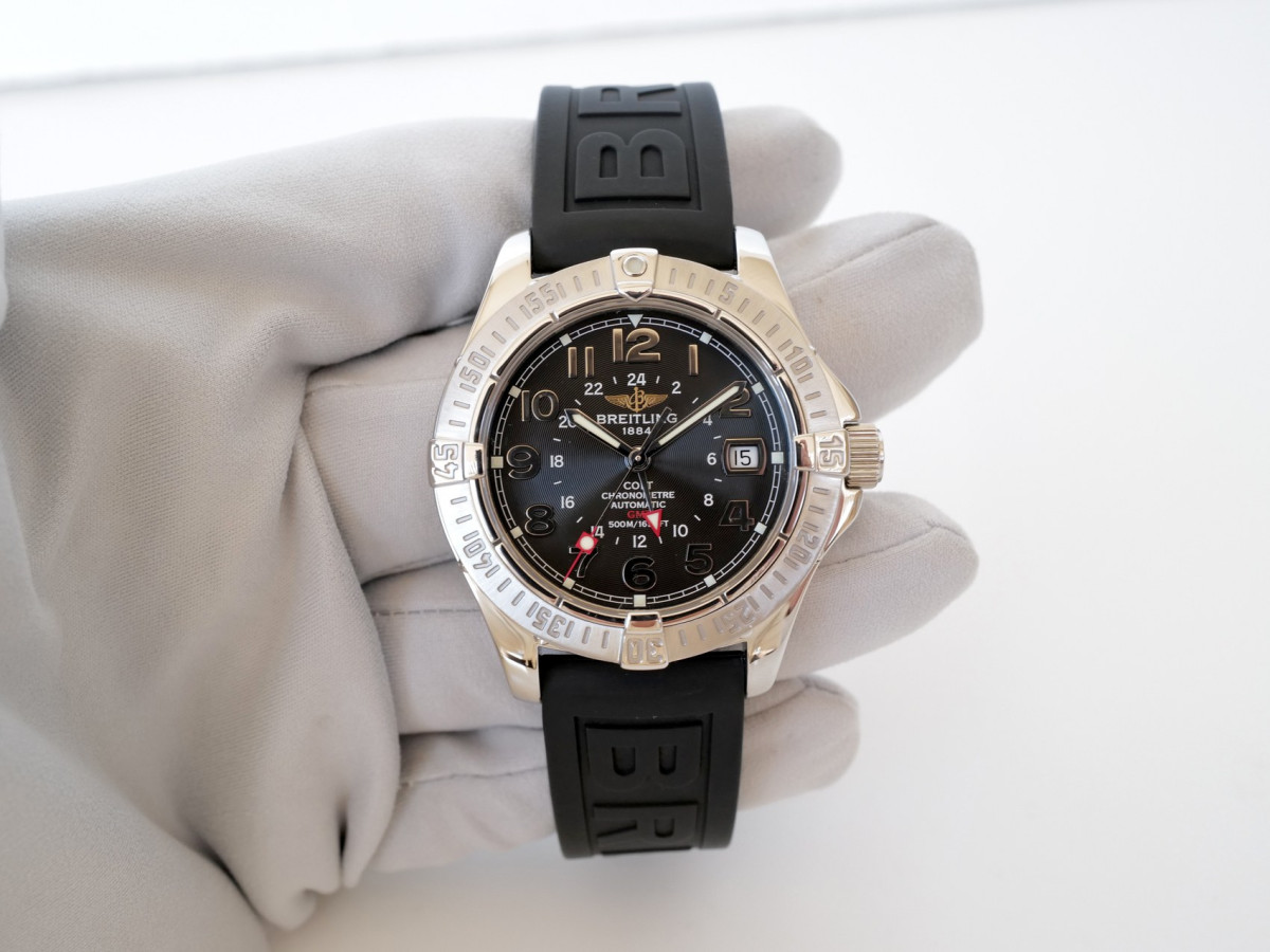 Швейцарський годинник Breitling Colt GMT Black Dial 41