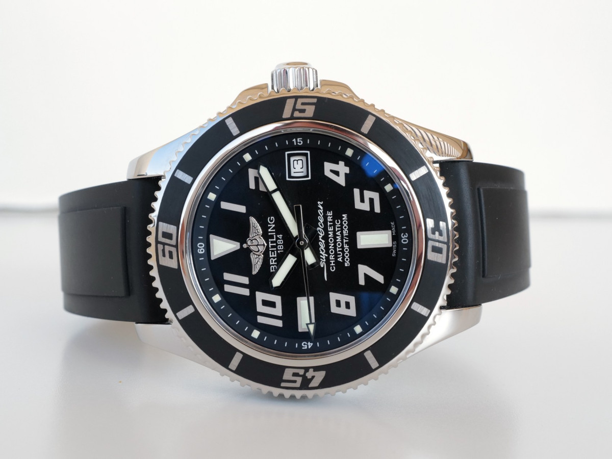 Швейцарський годинник Breitling Superocean 42