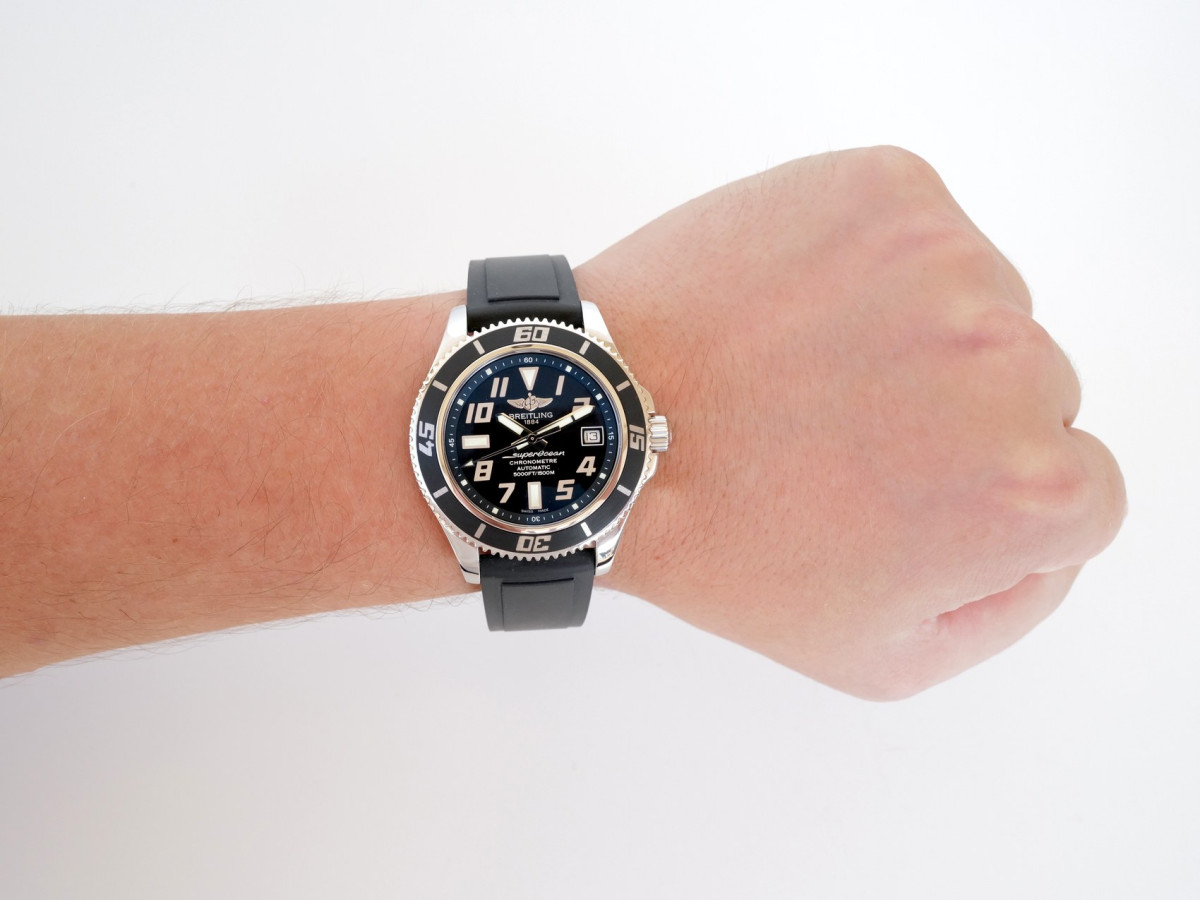 Швейцарський годинник Breitling Superocean 42