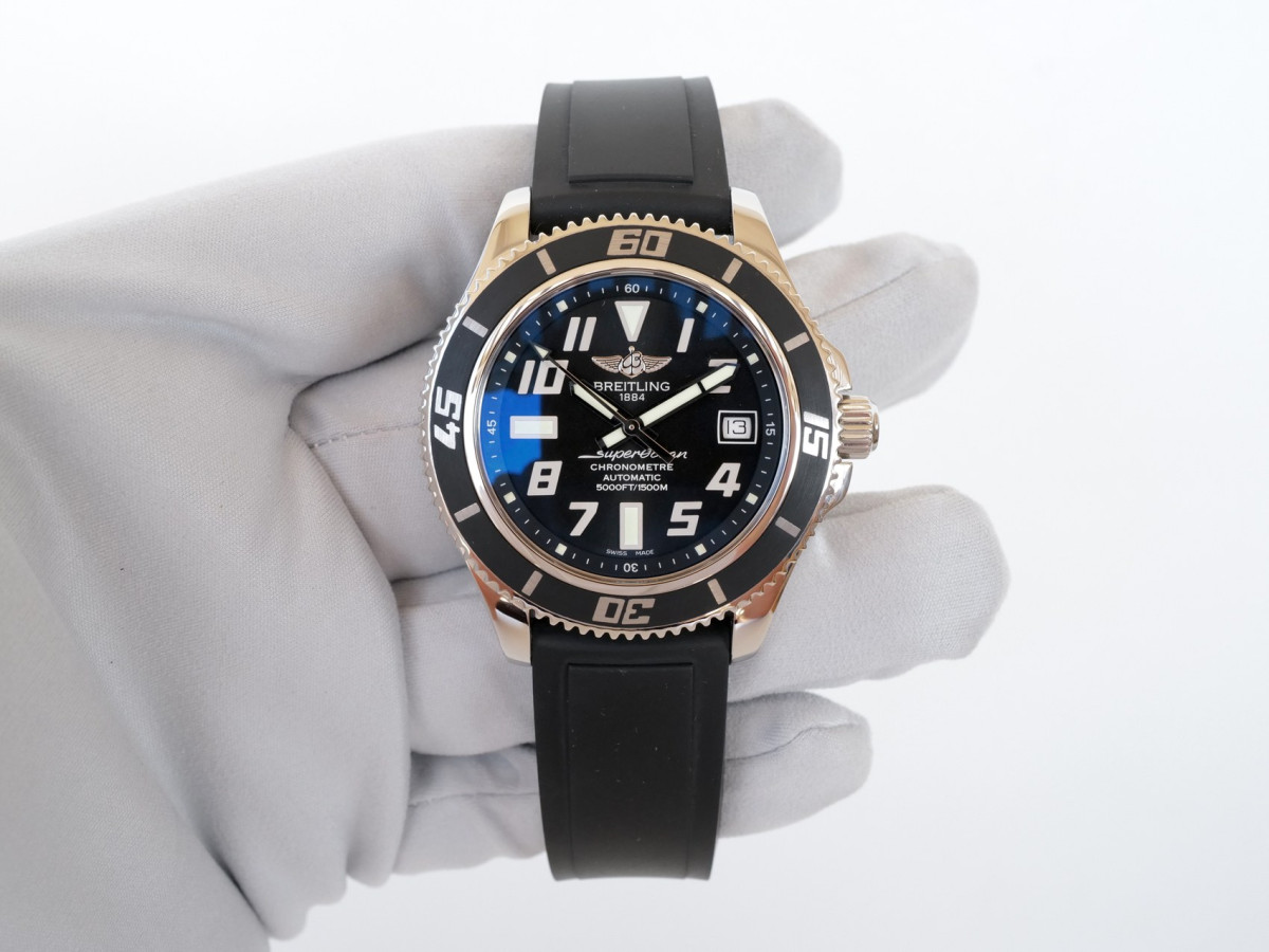 Швейцарський годинник Breitling Superocean 42