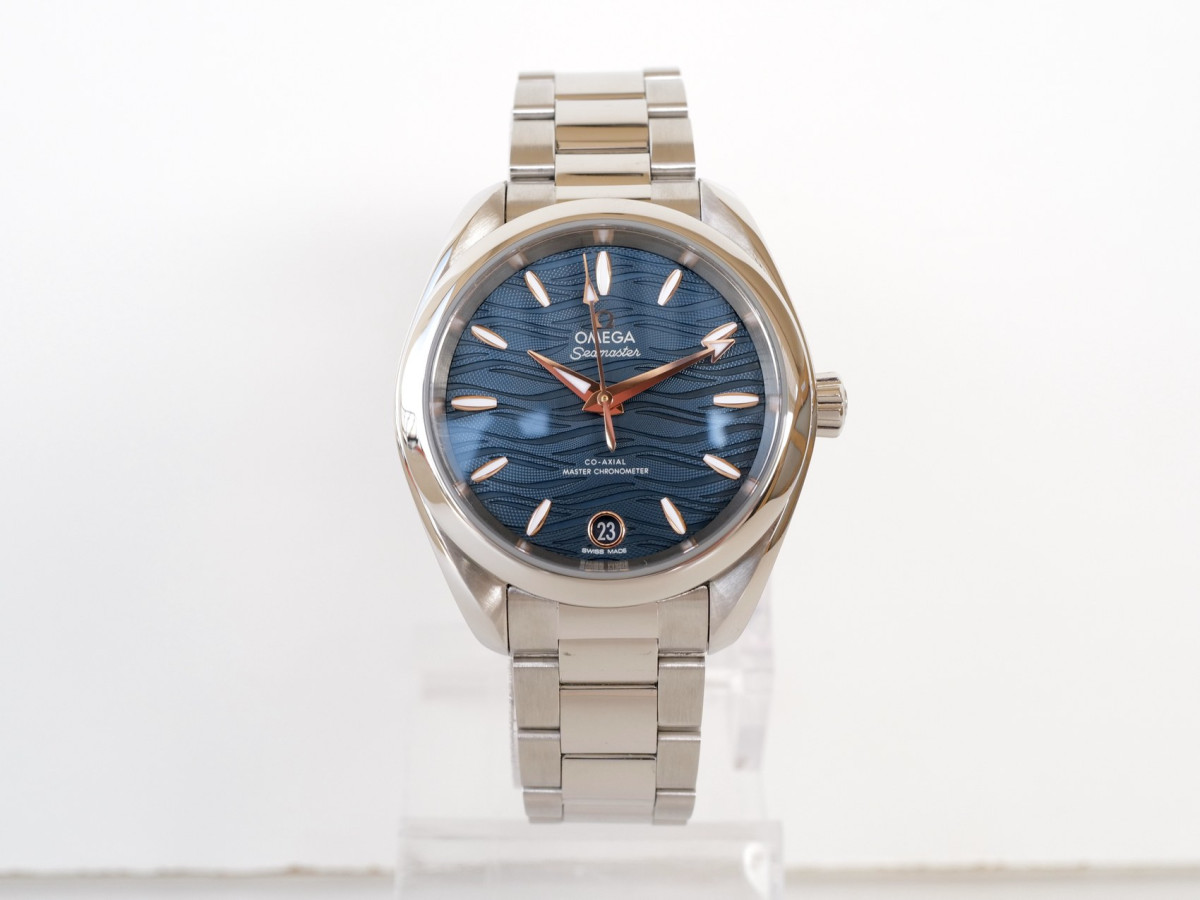 Швейцарские часы Omega Seamaster Aqua Terra 150M Blue Dial 34