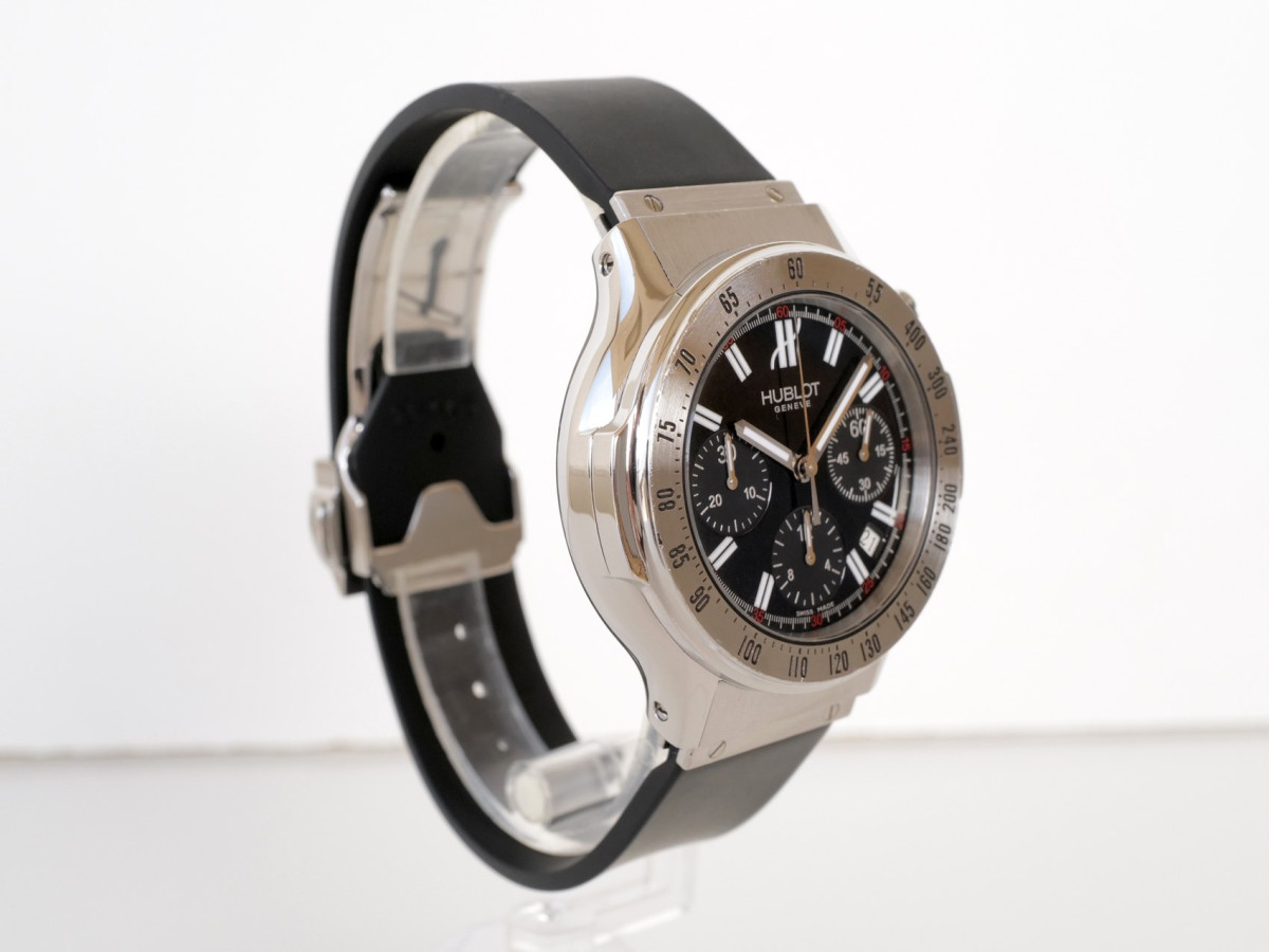 Швейцарские часы Hublot Super B Black Magic Flyback Chronograph 42