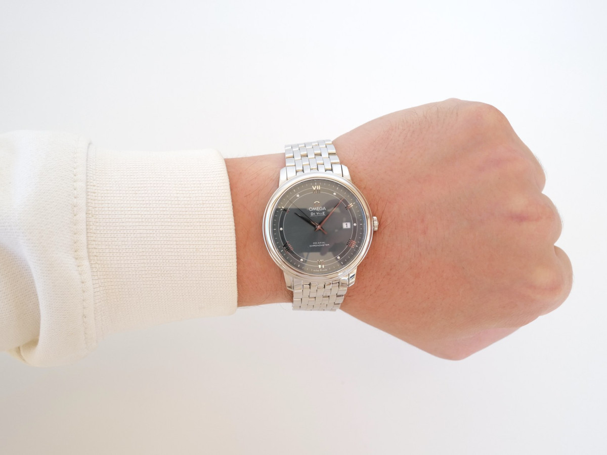 Швейцарские часы Omega De Ville Prestige Automatic Blue Dial 40