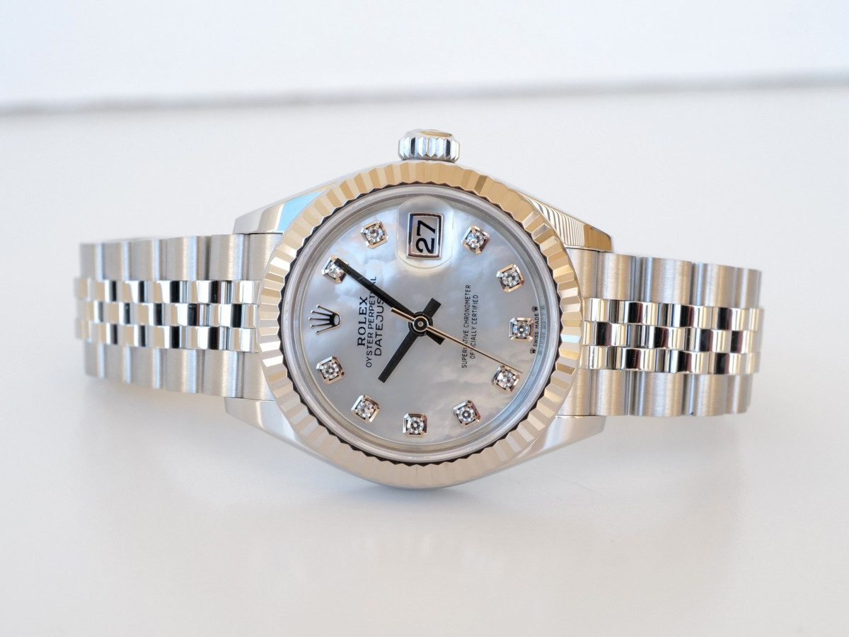 Швейцарський годинник Rolex Lady-Datejust 28 Jubilee Steel 18K White Gold MOP Diamond Dial