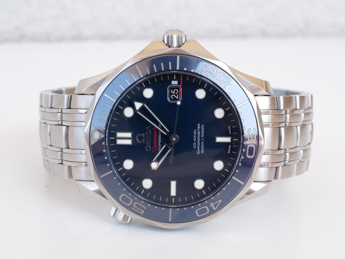 Swiss watch Omega Seamaster Diver 300M Blue 41