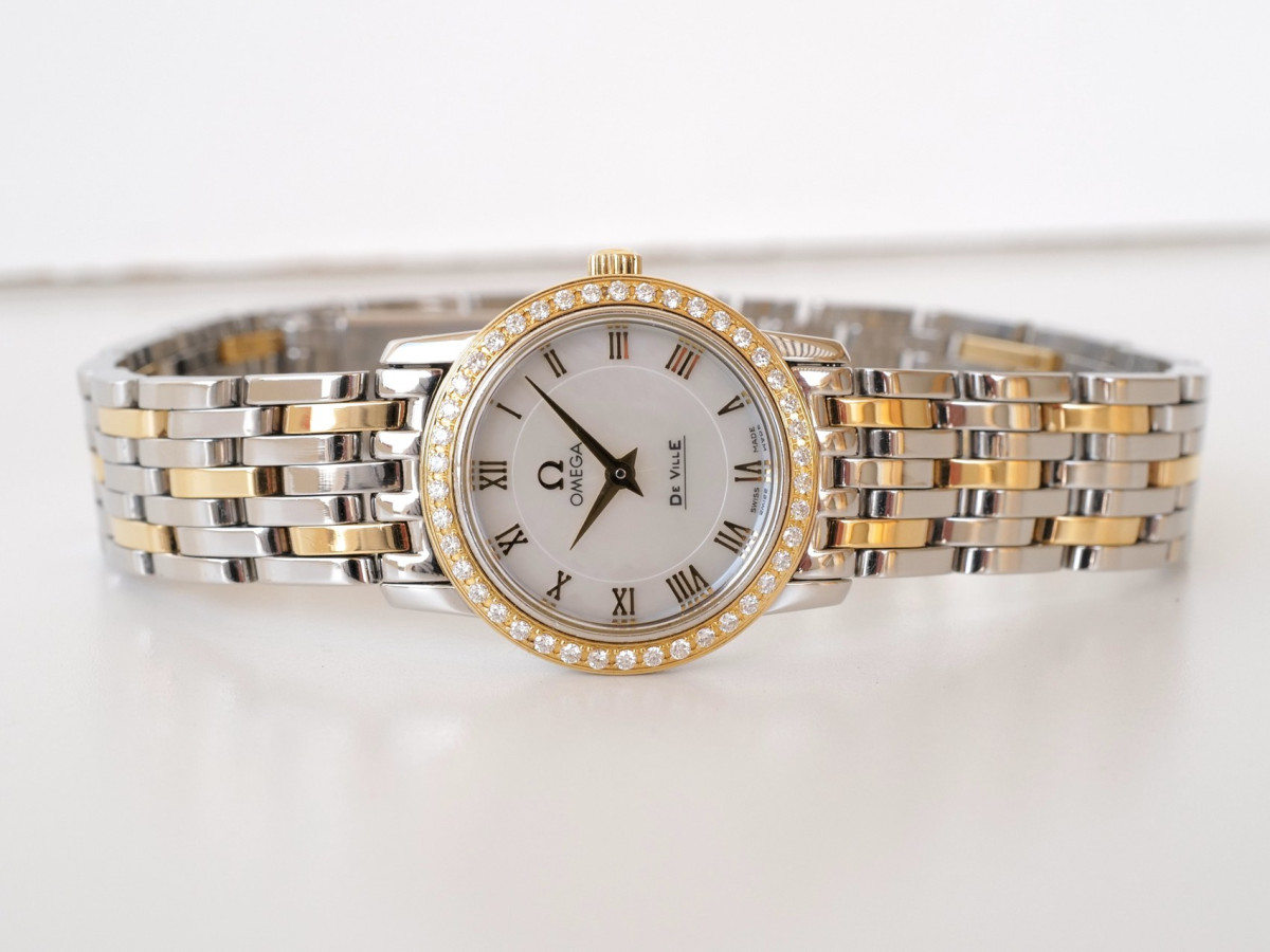Швейцарские часы Omega De Ville Prestige Quartz 22