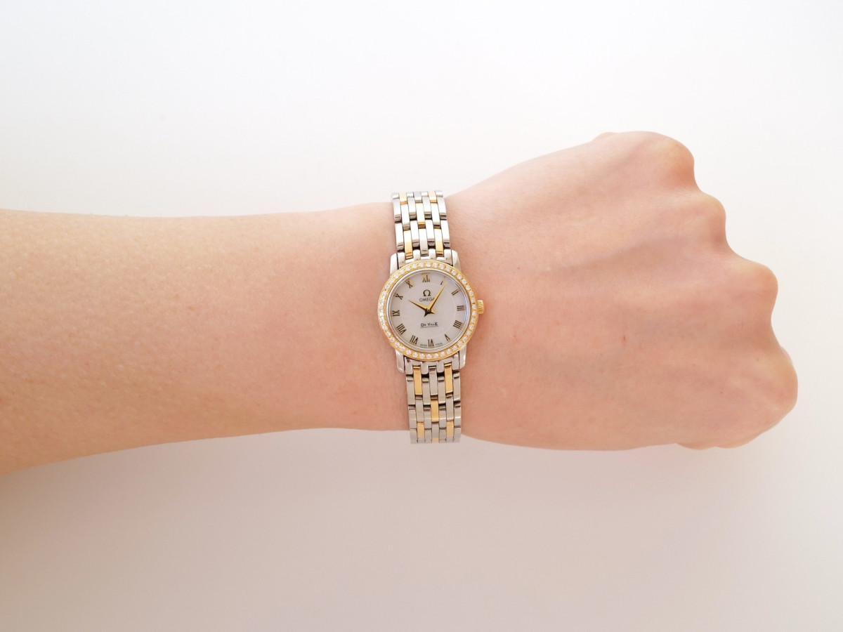 Швейцарские часы Omega De Ville Prestige Quartz 22