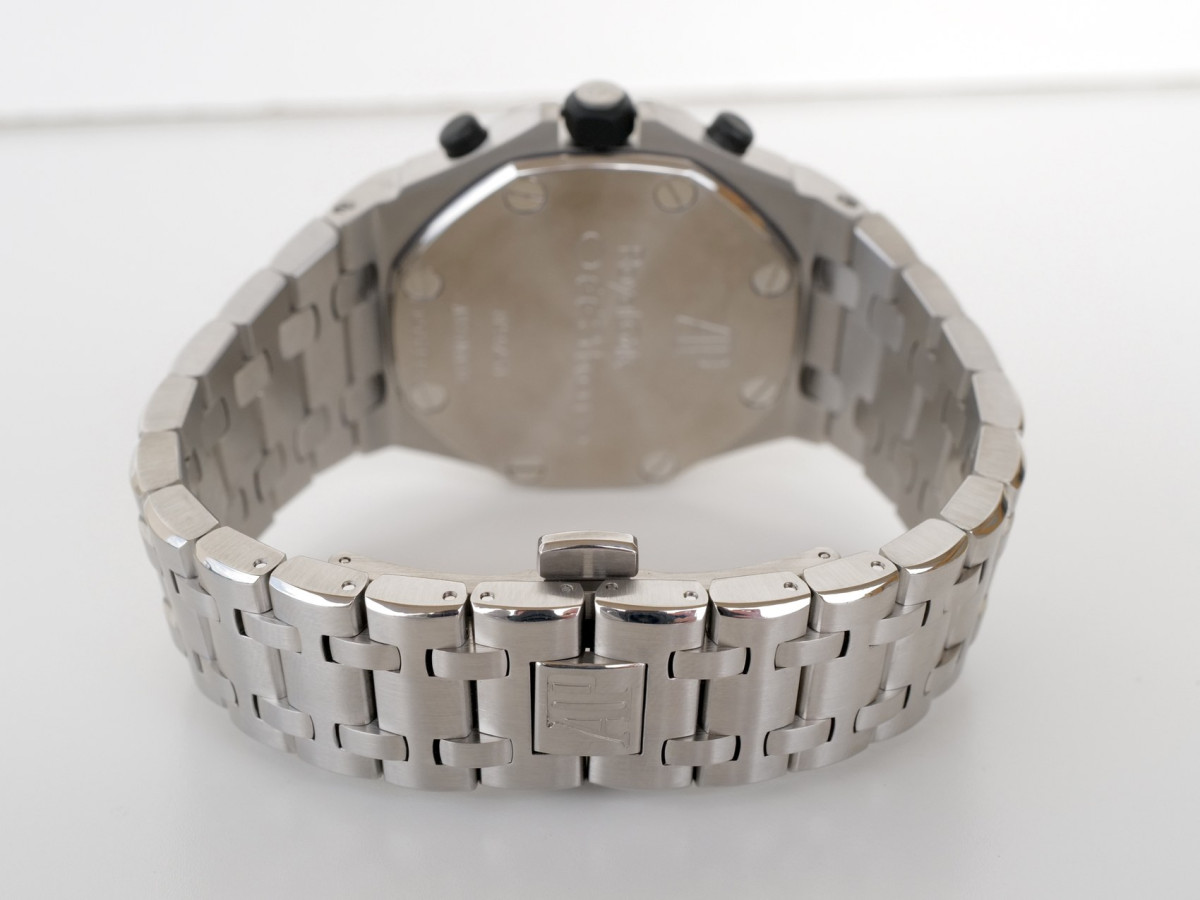 Швейцарские часы Audemars Piguet Royal Oak Offshore Chronograph 42