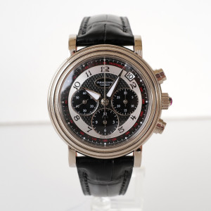 Швейцарские часы Parmigiani Fleurier Toric 18K White Gold Chronograph 40