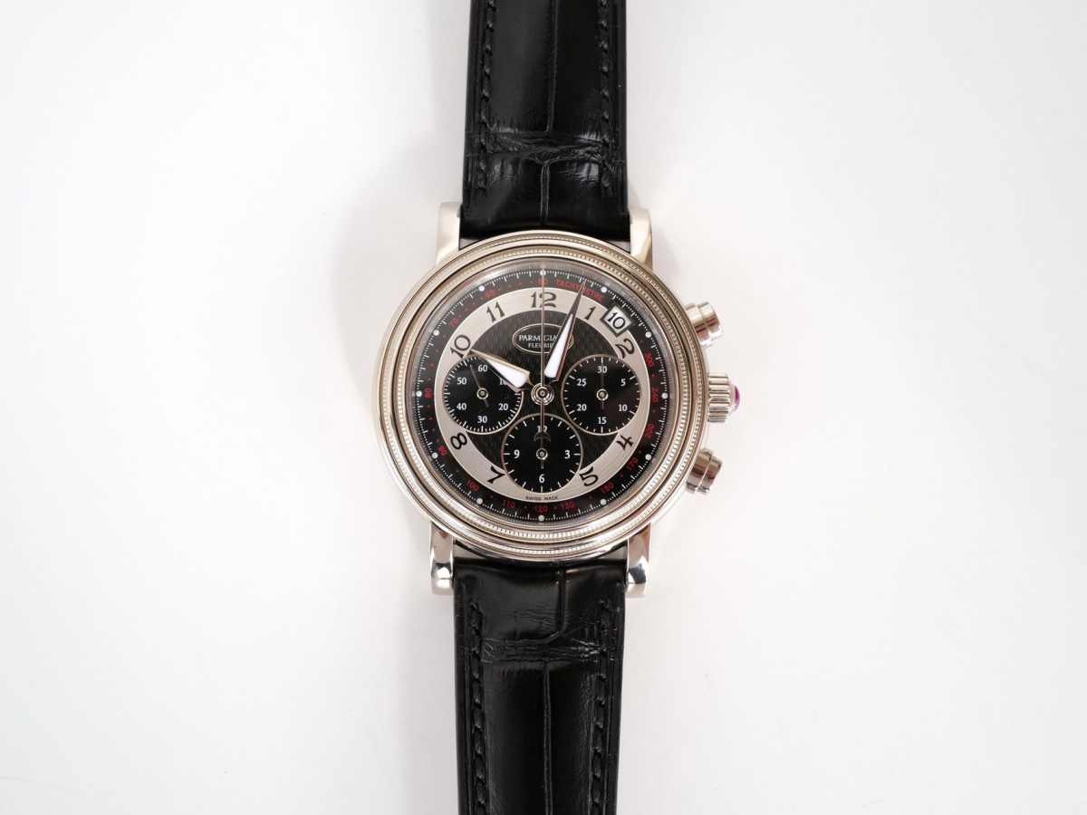 Швейцарские часы Parmigiani Fleurier Toric 18K White Gold Chronograph 40