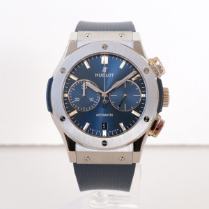 Швейцарские часы Hublot Classic Fusion Chronograph Titanium Blue 45