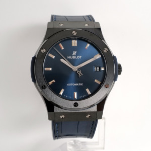 Швейцарские часы Hublot Classic Fusion Ceramic Blue 45