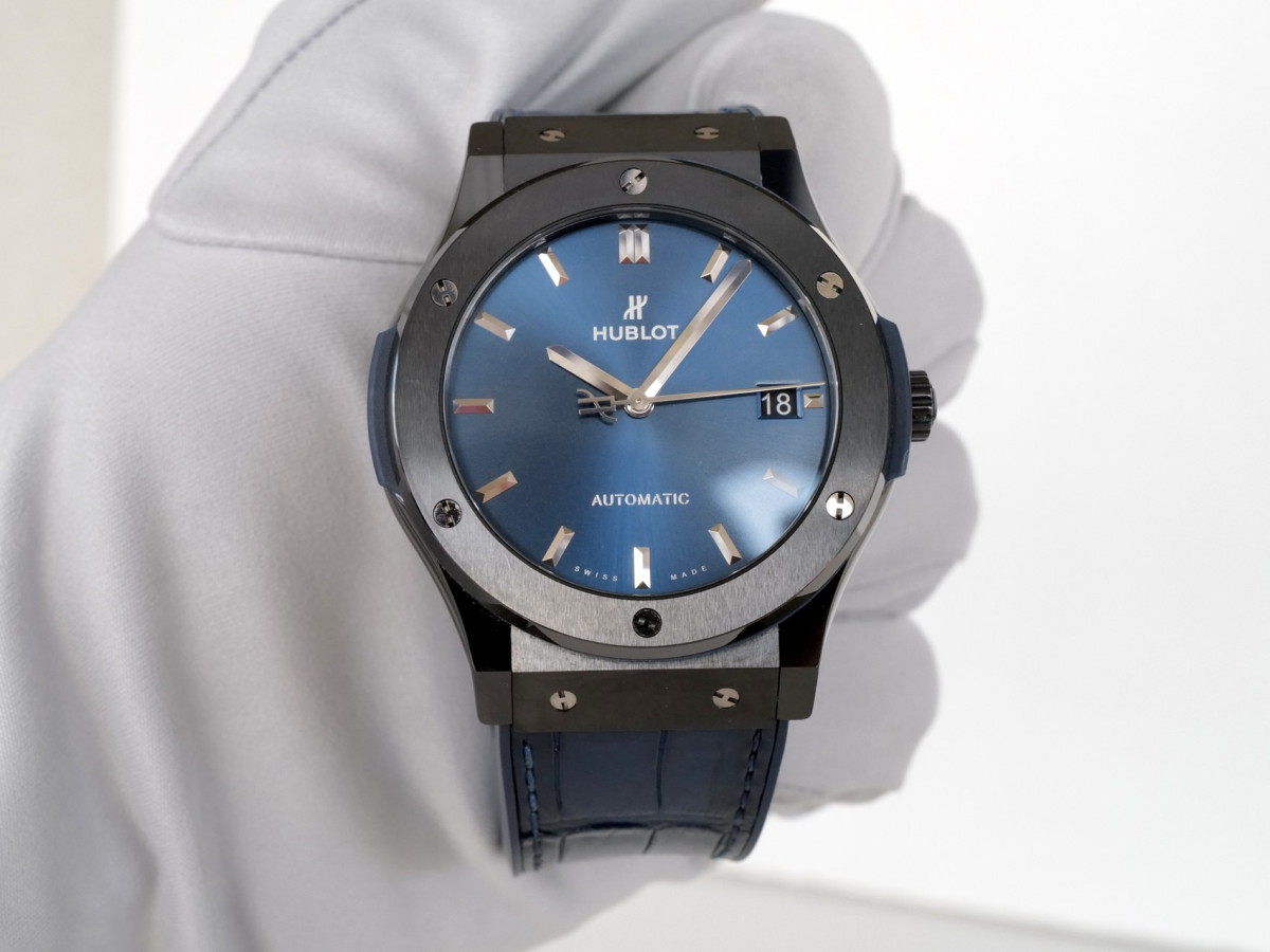 Швейцарские часы Hublot Classic Fusion Ceramic Blue 45