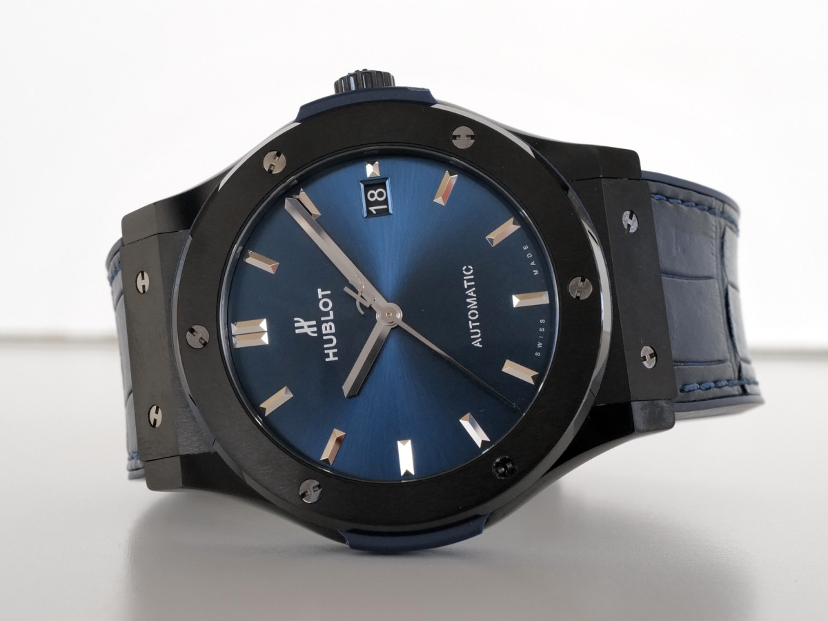 Швейцарские часы Hublot Classic Fusion Ceramic Blue 45