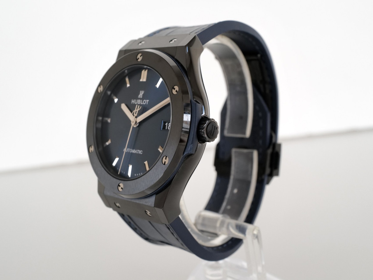 Швейцарские часы Hublot Classic Fusion Ceramic Blue 45