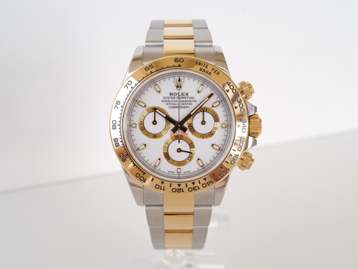Швейцарские часы Rolex Cosmograph Daytona 18K Yellow Gold Steel White Dial 40