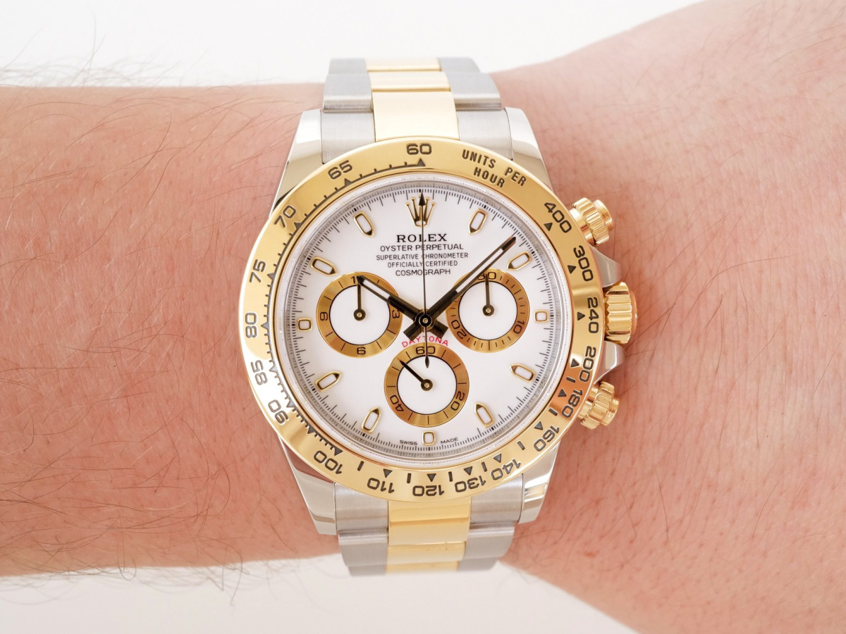 Швейцарские часы Rolex Cosmograph Daytona 18K Yellow Gold Steel White Dial 40