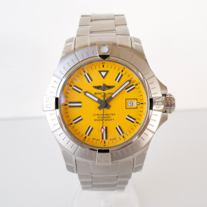 Швейцарський годинник Breitling Avenger Automatic 45 Seawolf