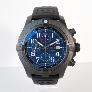 Швейцарський годинник Breitling Super Avenger Chronograph 48 Night Mission