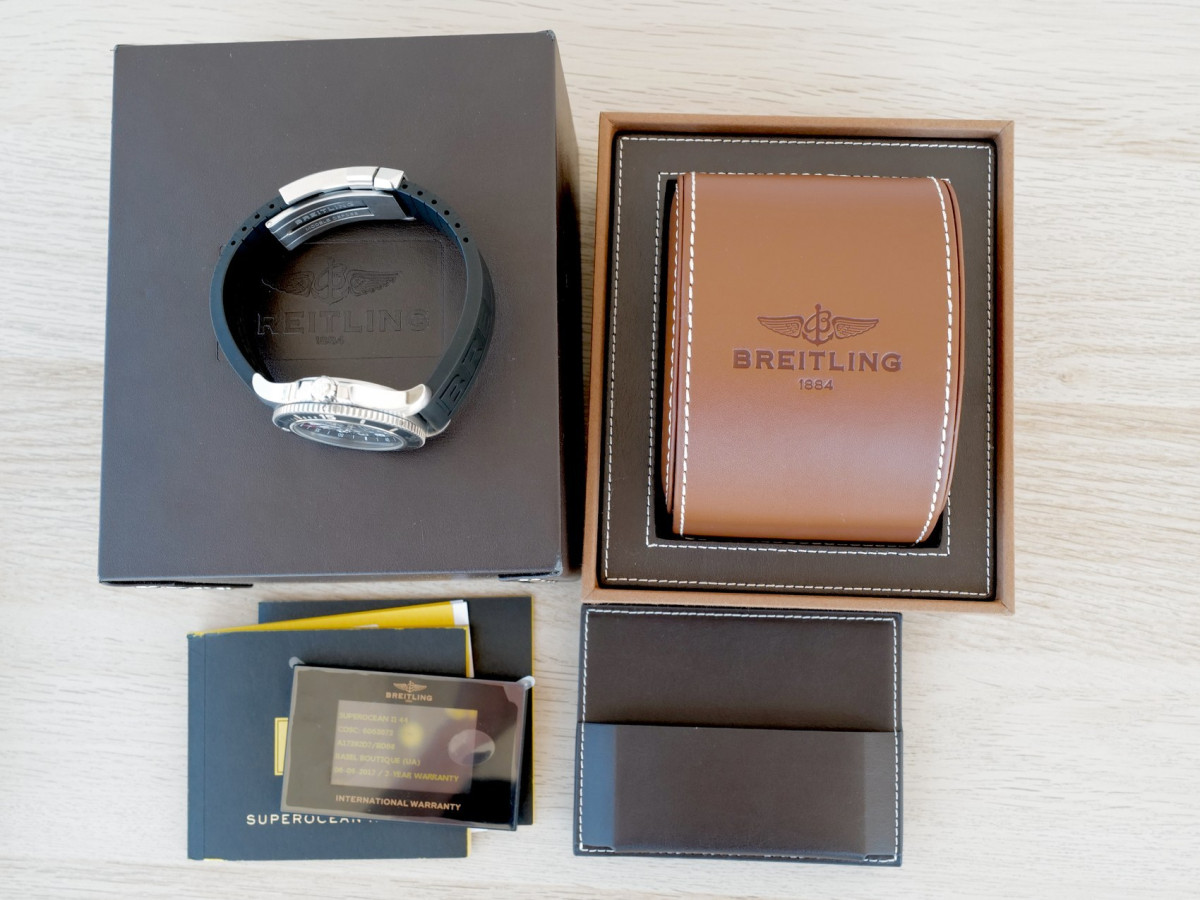 Швейцарський годинник Breitling SuperOcean II 44