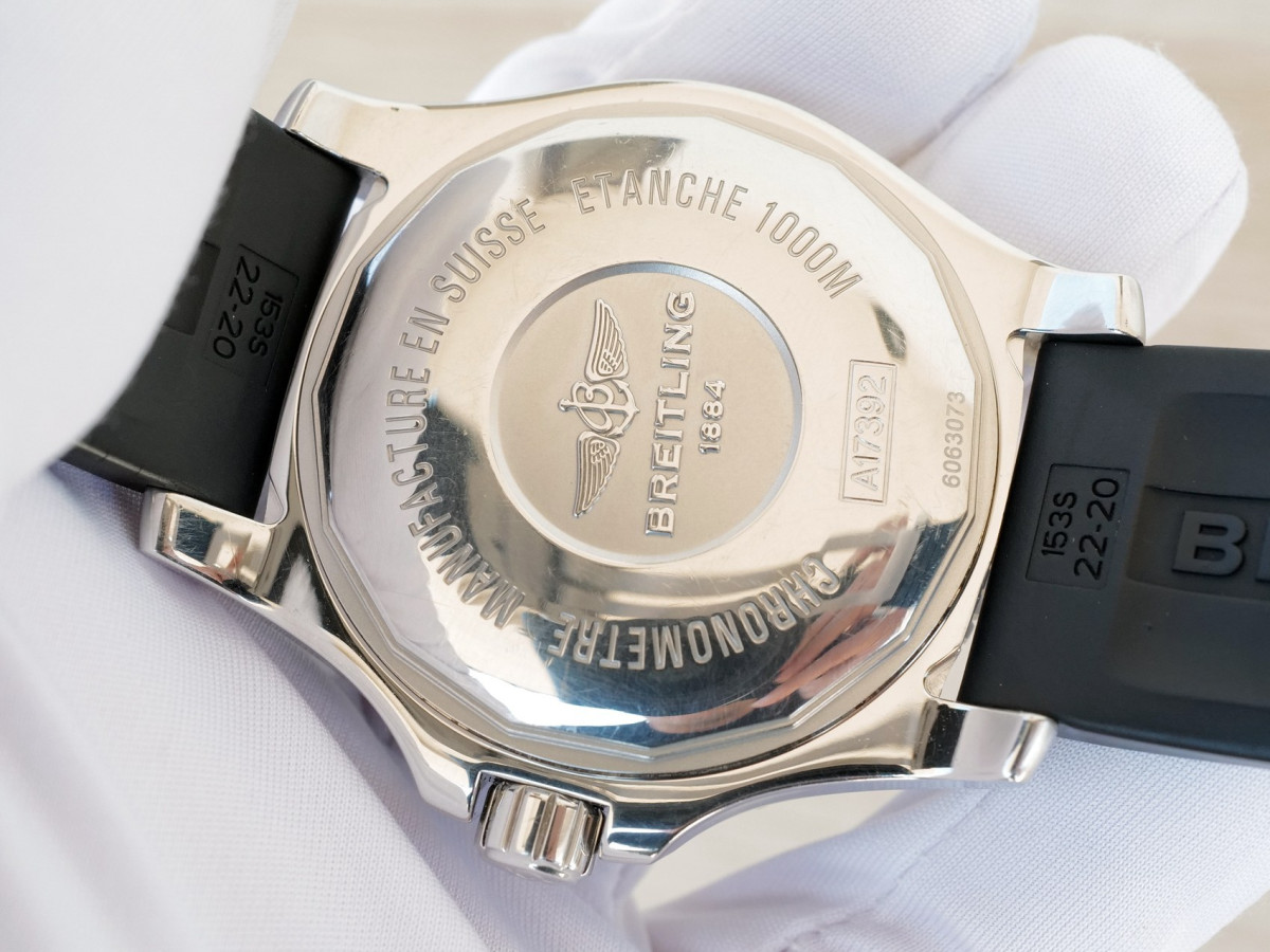 Швейцарський годинник Breitling SuperOcean II 44