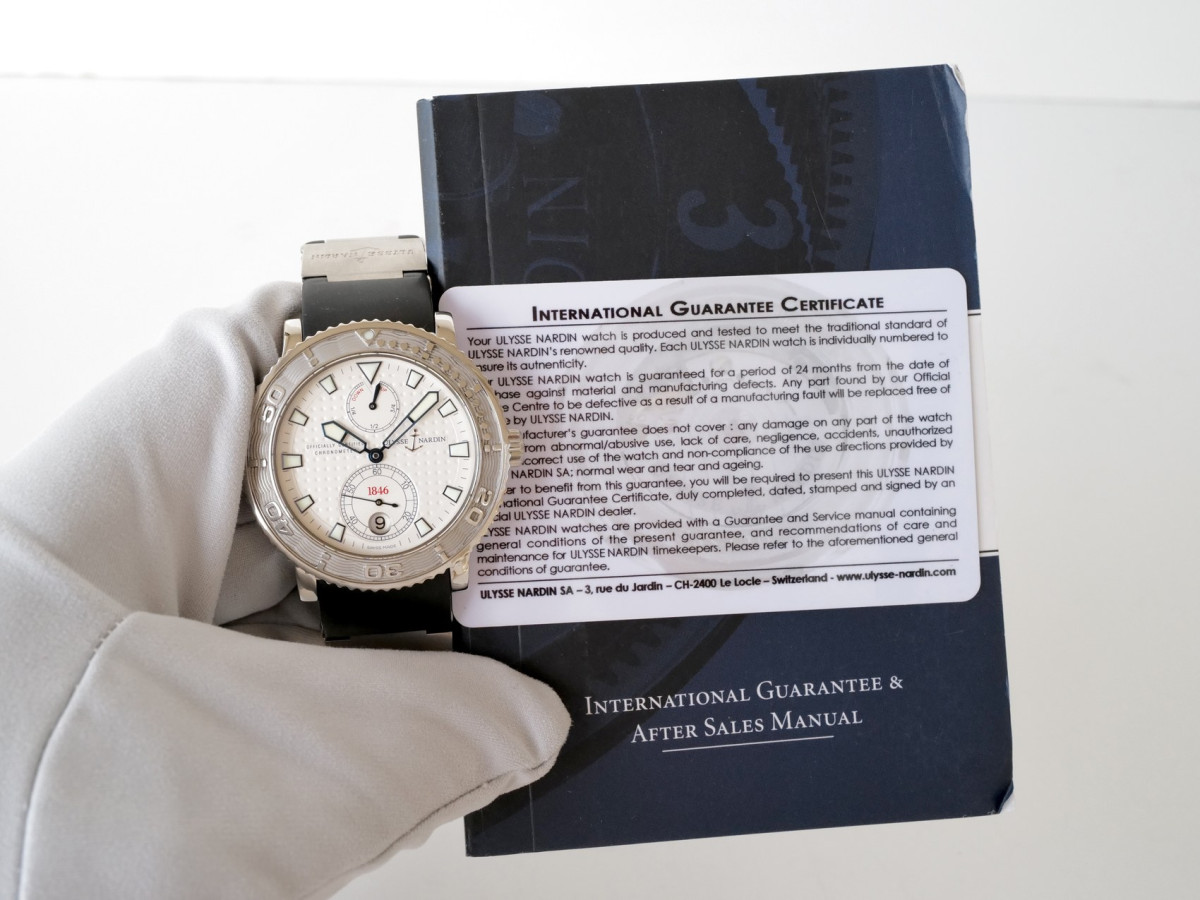 Швейцарские часы Ulysse Nardin Maxi Marine Diver White Dial 40