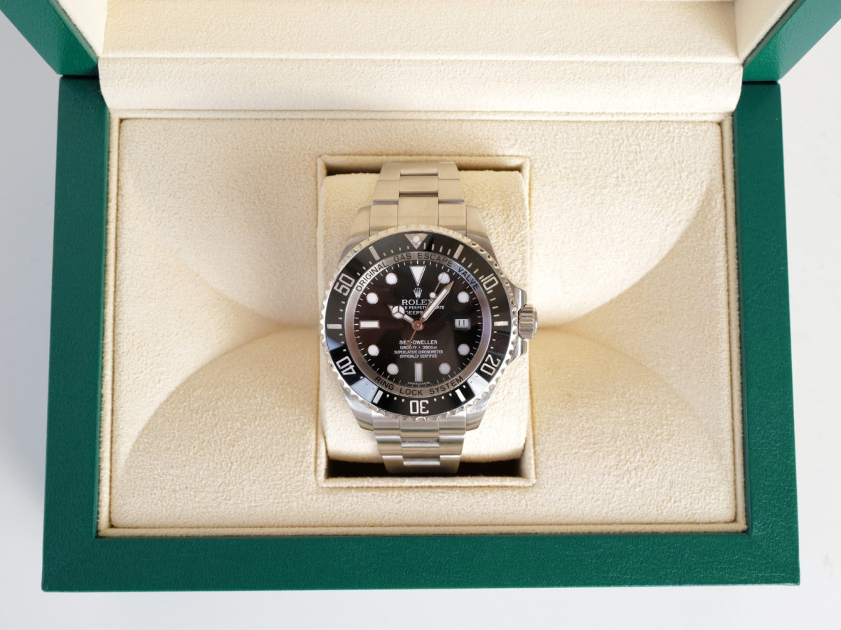 Швейцарський годинник Rolex Sea-Dweller Deepsea Black 44
