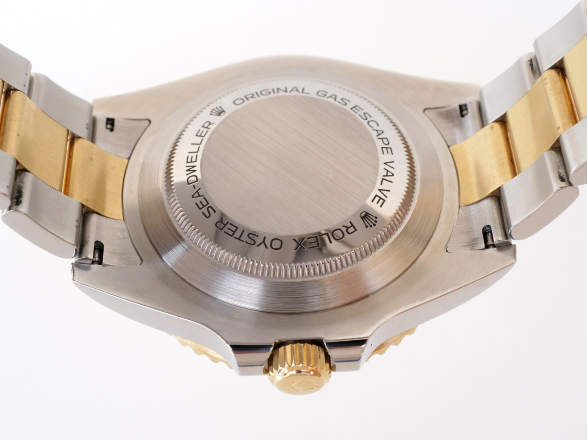 Швейцарський годинник Rolex Sea-Dweller Steel 18K Yellow Gold 43 (2023)