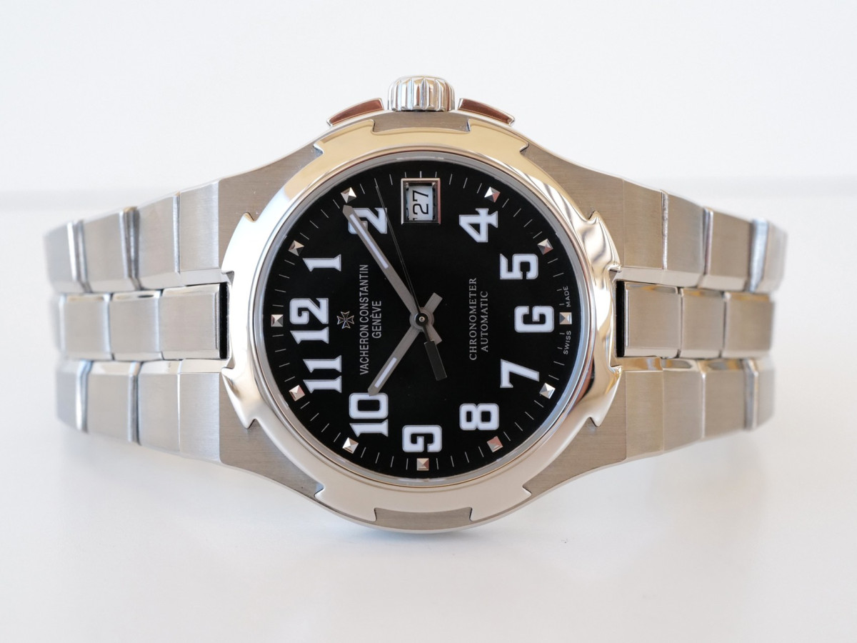 Швейцарський годинник Vacheron Constantin Overseas Black Dial 37