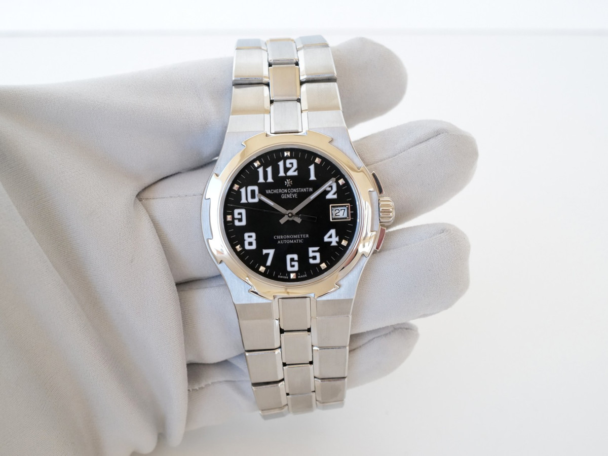 Швейцарський годинник Vacheron Constantin Overseas Black Dial 37
