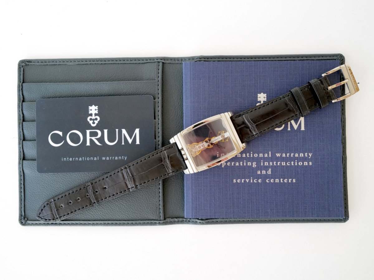 Швейцарський годинник Corum Golden Bridge 18K White Gold