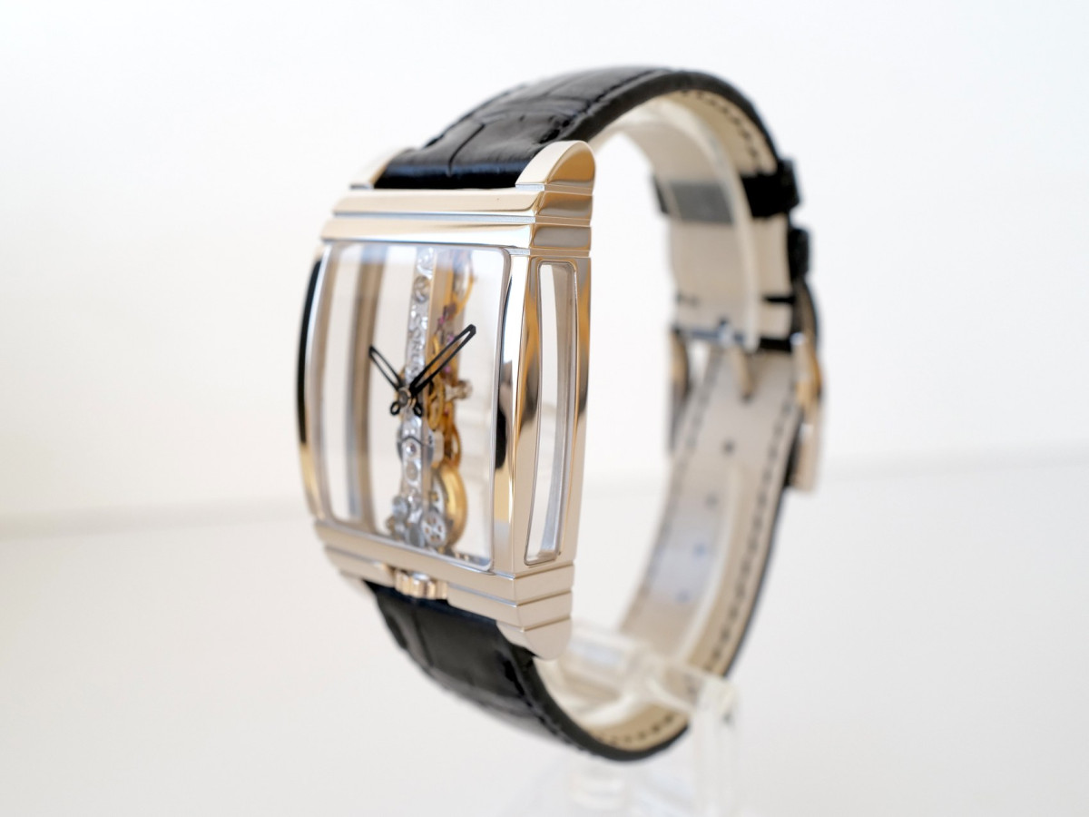 Швейцарський годинник Corum Golden Bridge 18K White Gold