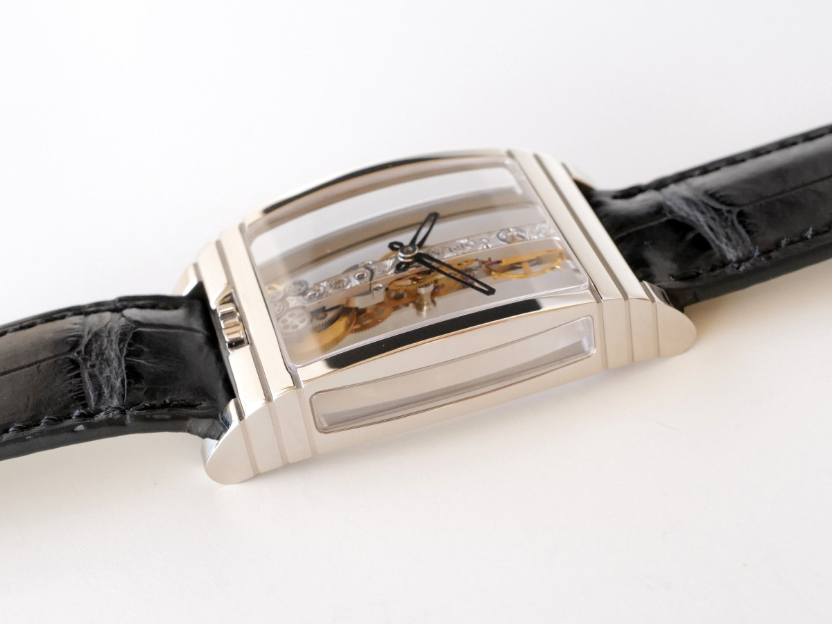 Швейцарський годинник Corum Golden Bridge 18K White Gold
