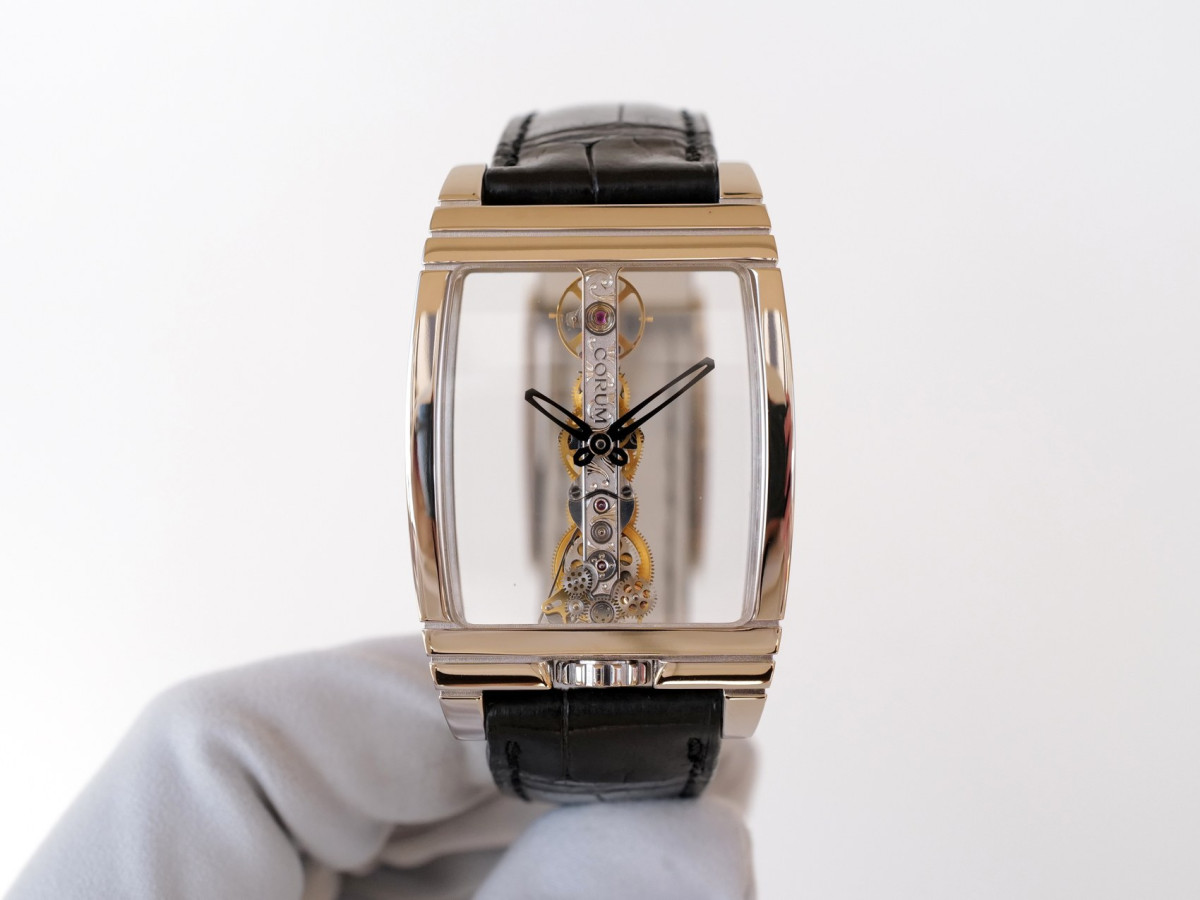 Швейцарський годинник Corum Golden Bridge 18K White Gold