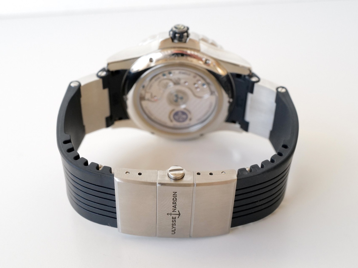 Швейцарський годинник Ulysse Nardin Lady Diver Purple Diamond Dial 40