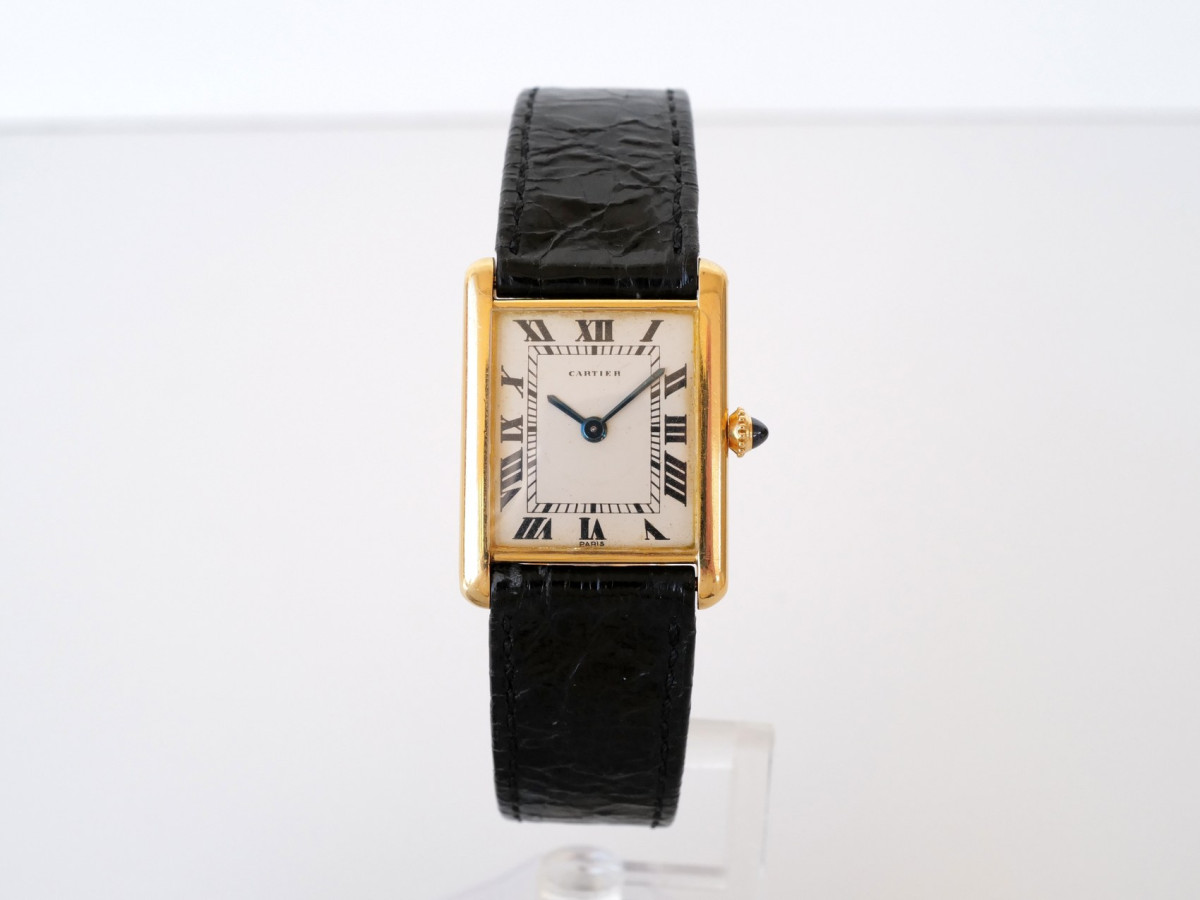 Швейцарские часы Cartier Paris Tank Louis Extra-Plate Manual Wind 18K Yellow Gold