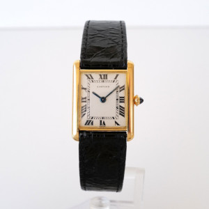 Швейцарские часы Cartier Paris Tank Louis Extra-Plate Manual Wind 18K Yellow Gold